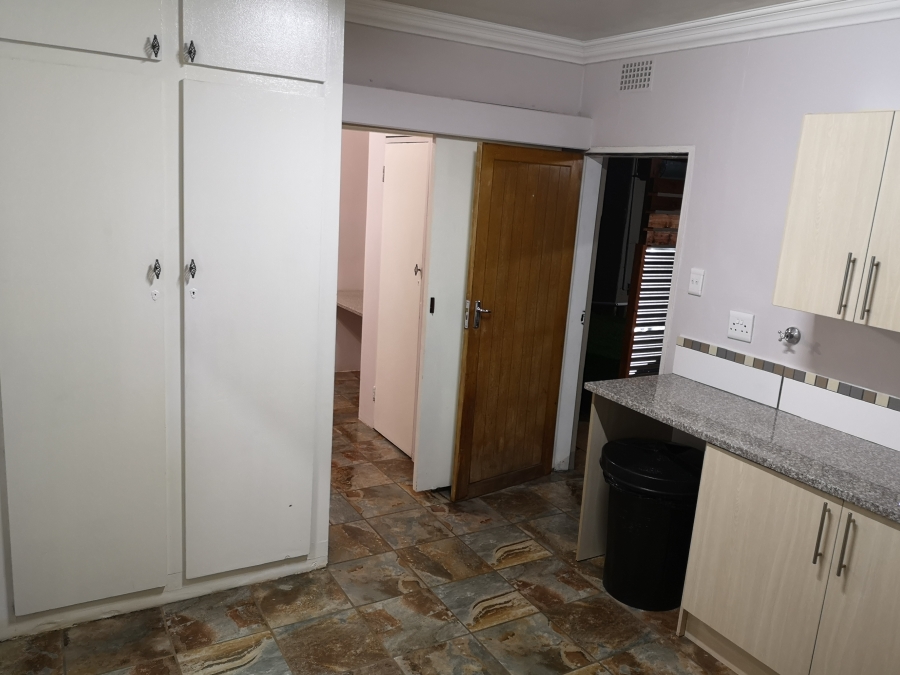 9 Bedroom Property for Sale in Bult North North West